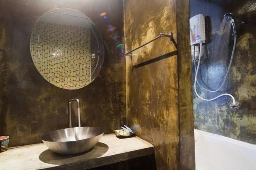Hip Inn Coffee Phitsanulok Eksteriør bilde